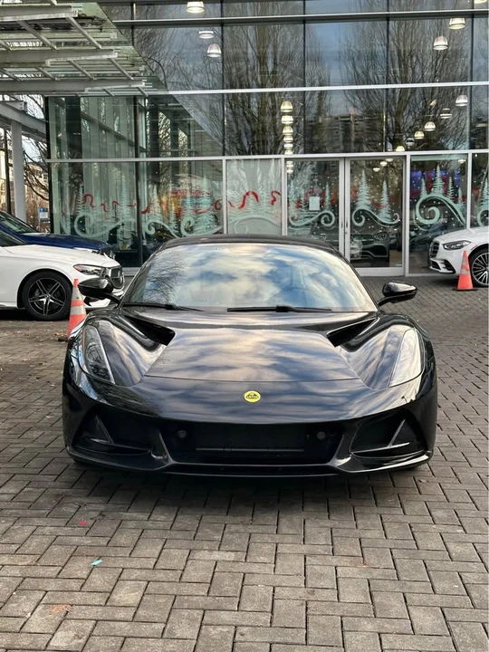 2024 Lotus Emira - Image 14 of 14