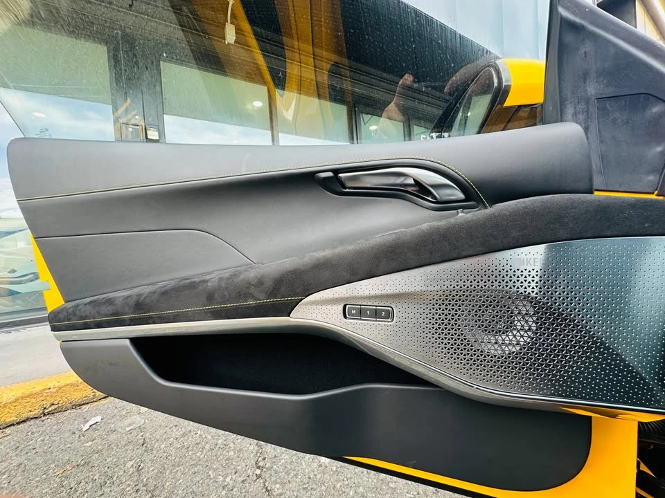 2024 Lotus Emira - Image 18 of 20
