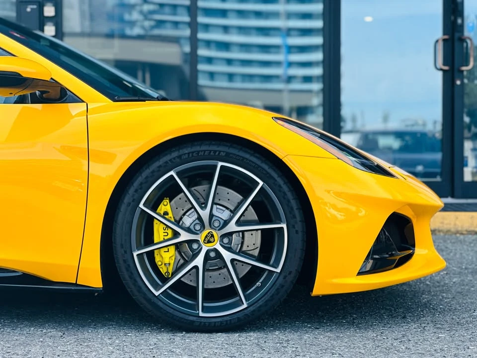2024 Lotus Emira - Image 9 of 20