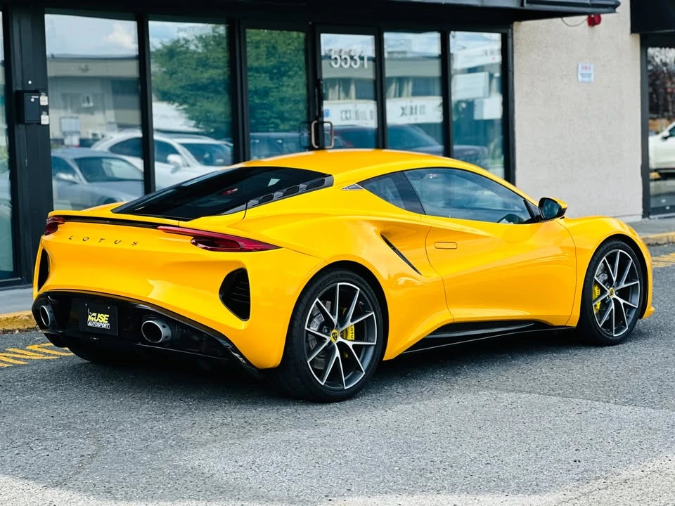 2024 Lotus Emira - Image 5 of 20