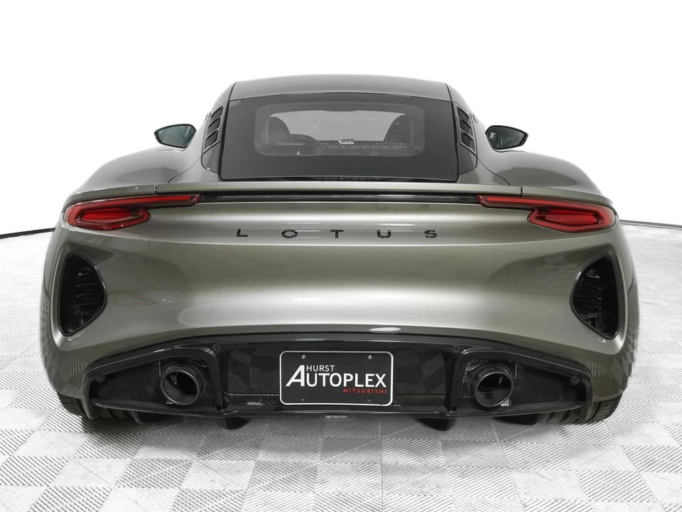 2024 Lotus Emira - Image 5 of 12