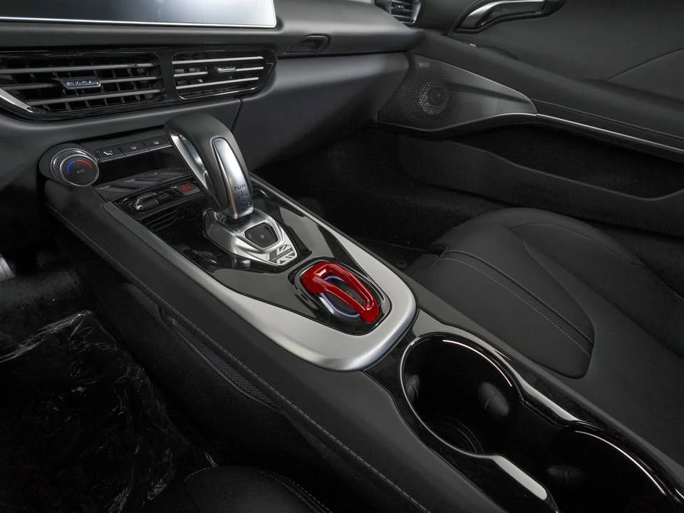 2024 Lotus Emira - Image 7 of 12