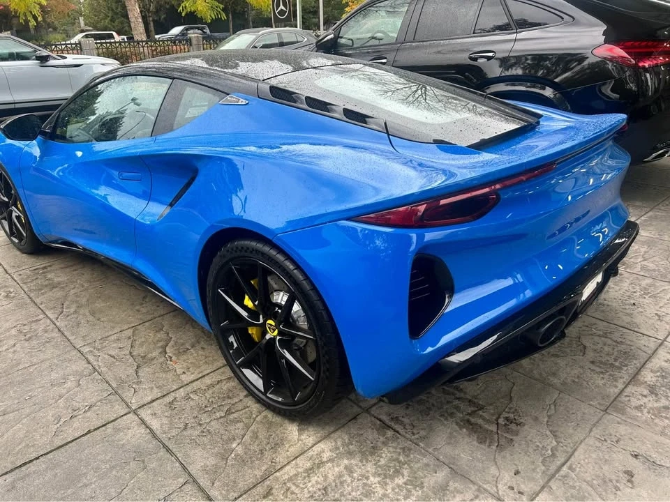 2024 Lotus Emira - Image 4 of 8