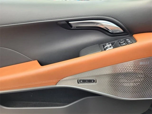 2024 Lotus Emira - Image 19 of 20
