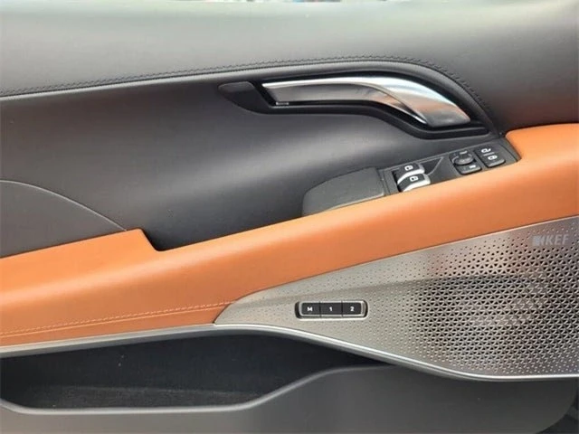 2024 Lotus Emira - Image 19 of 20