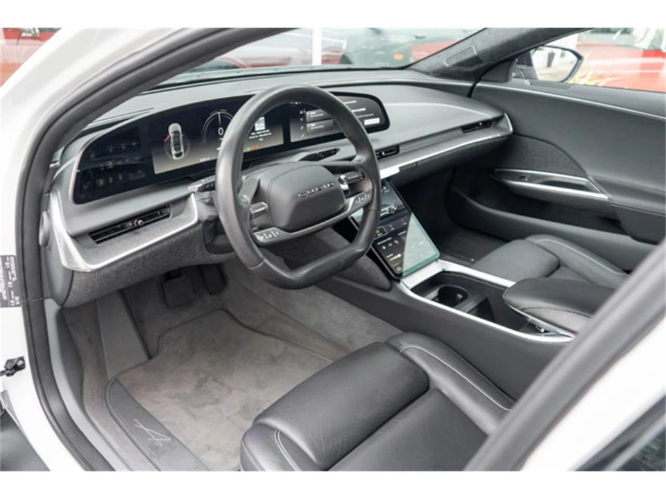 2024 Lucid Air - Image 8 of 12