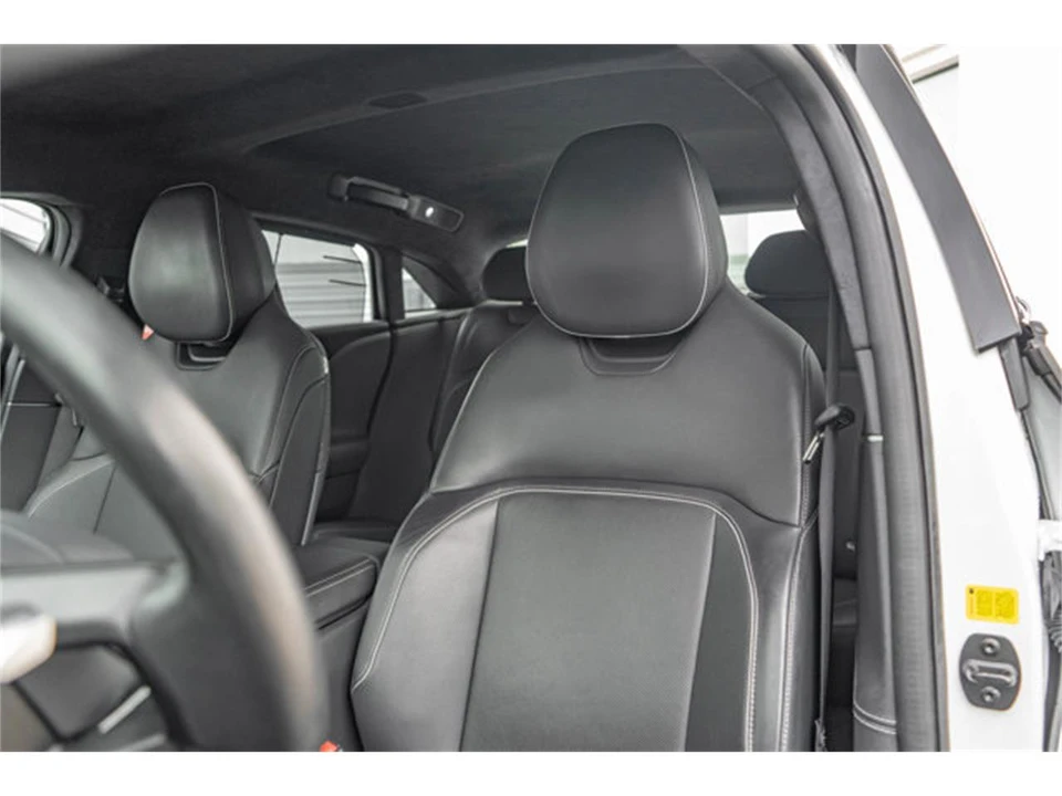 2024 Lucid Air - Image 9 of 12
