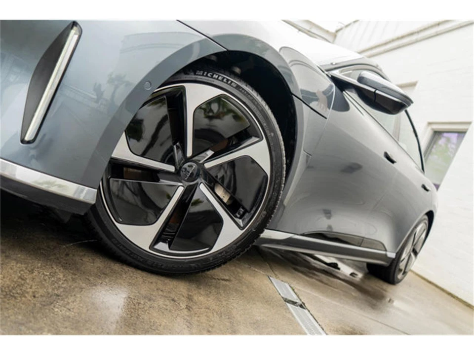 2024 Lucid Air - Image 4 of 12