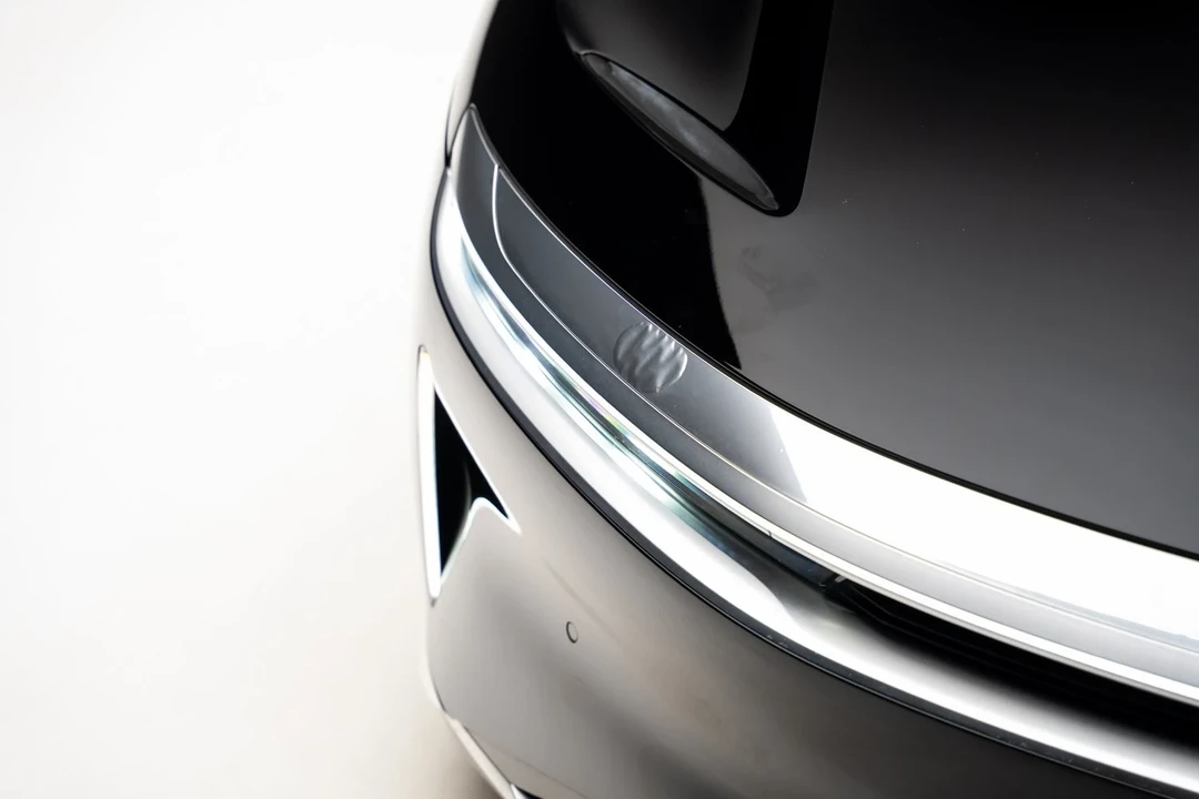 2024 Lucid Air - Image 11 of 12