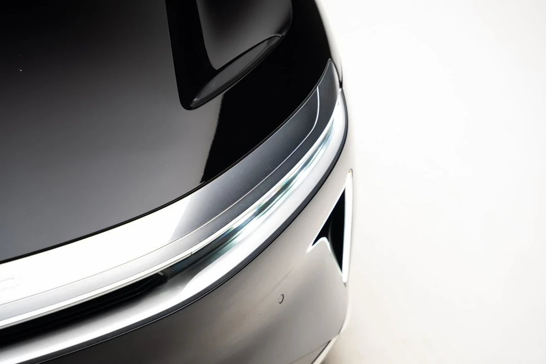 2024 Lucid Air - Image 10 of 12