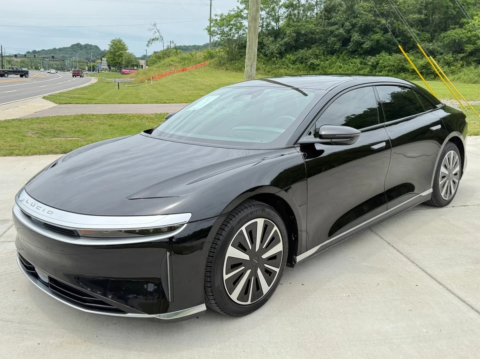 2024 Lucid Air - Image 2 of 21