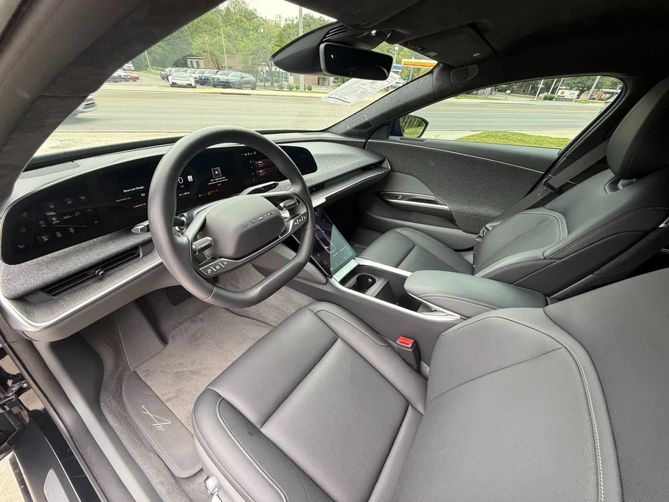 2024 Lucid Air - Image 13 of 21