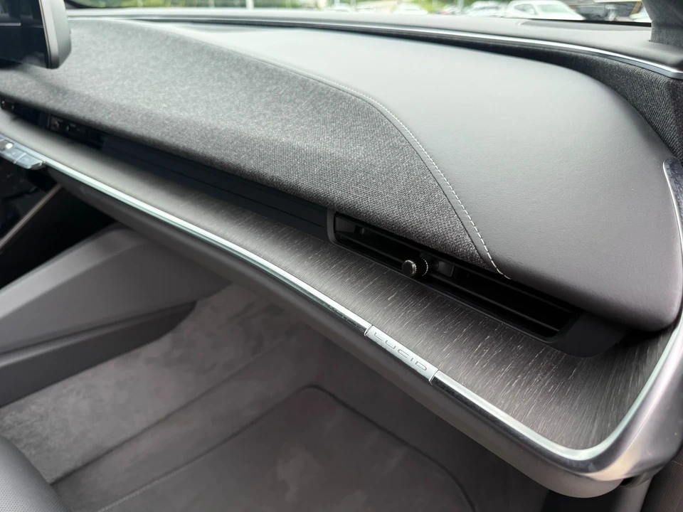 2024 Lucid Air - Image 14 of 21