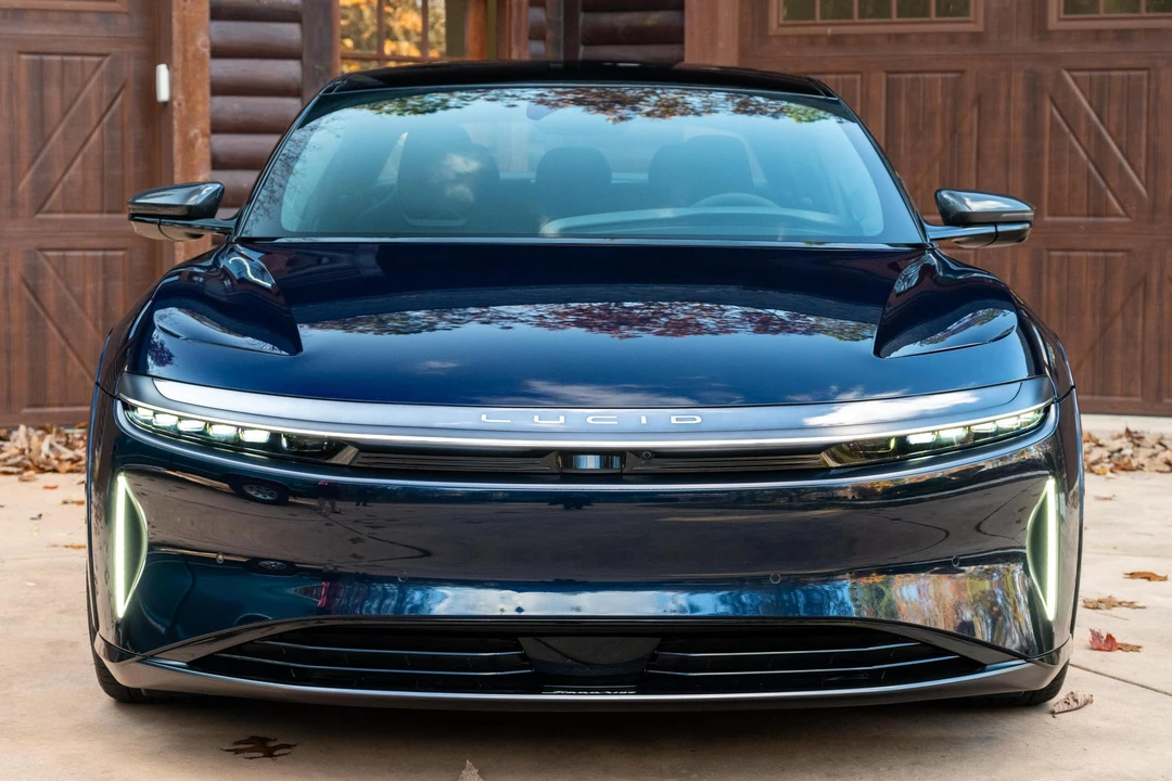 2024 Lucid Air - Image 2 of 31