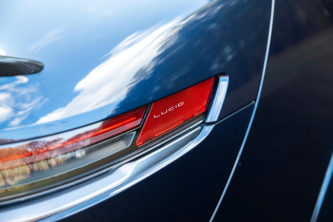 2024 Lucid Air - Image 15 of 31