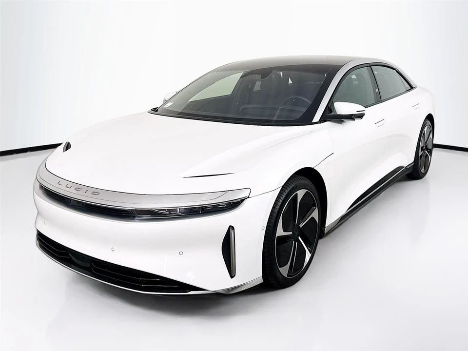 2024 Lucid Air - Image 3 of 15