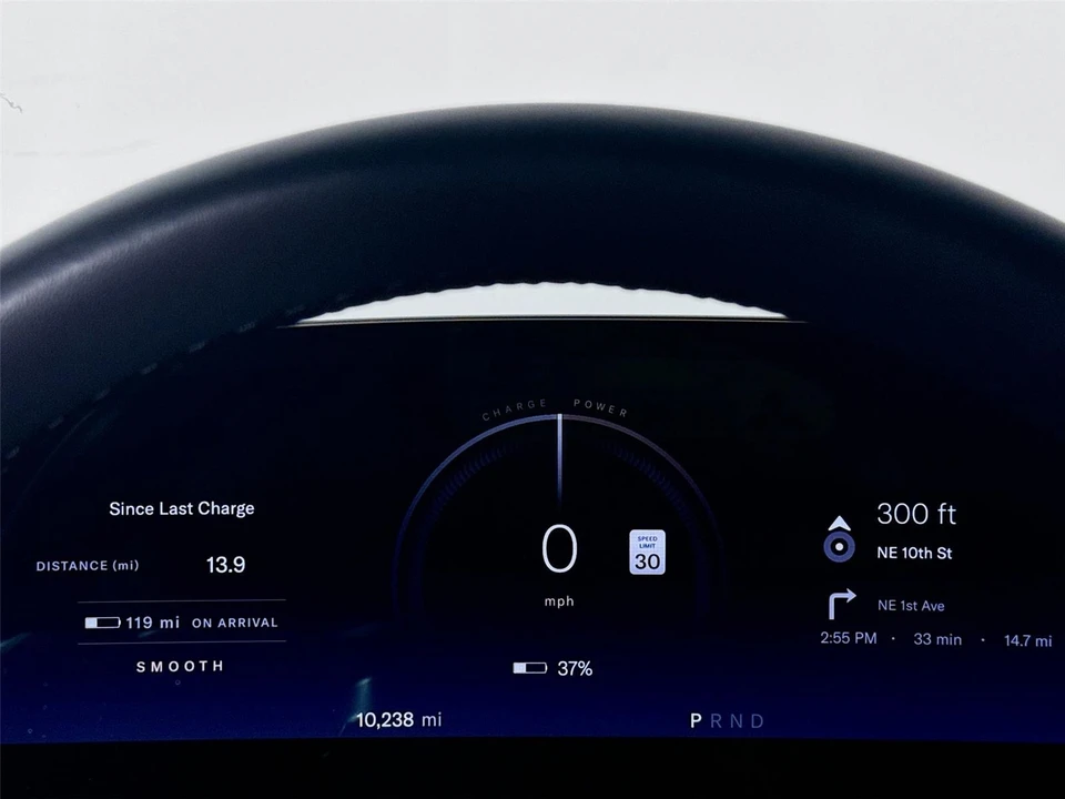 2024 Lucid Air - Image 8 of 15