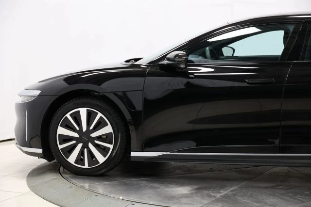 2024 Lucid Air - Image 8 of 12