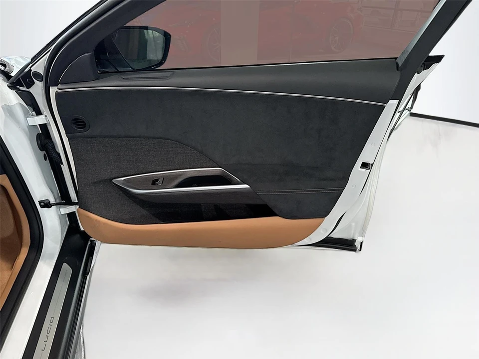 2024 Lucid Air - Image 15 of 15