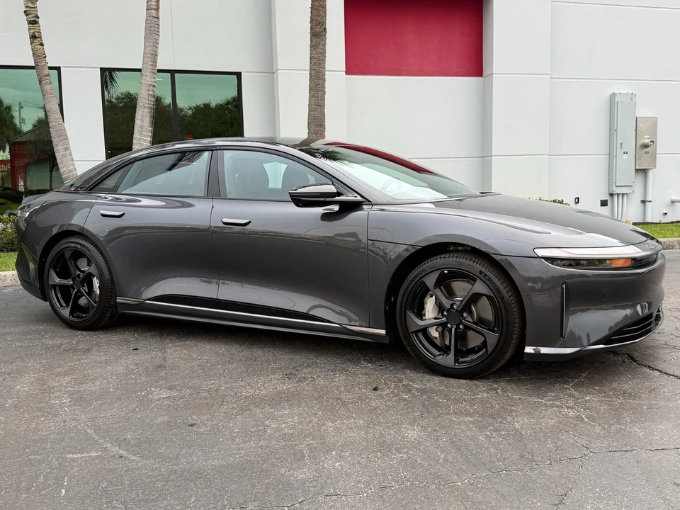 2024 Lucid Air - Image 21 of 21