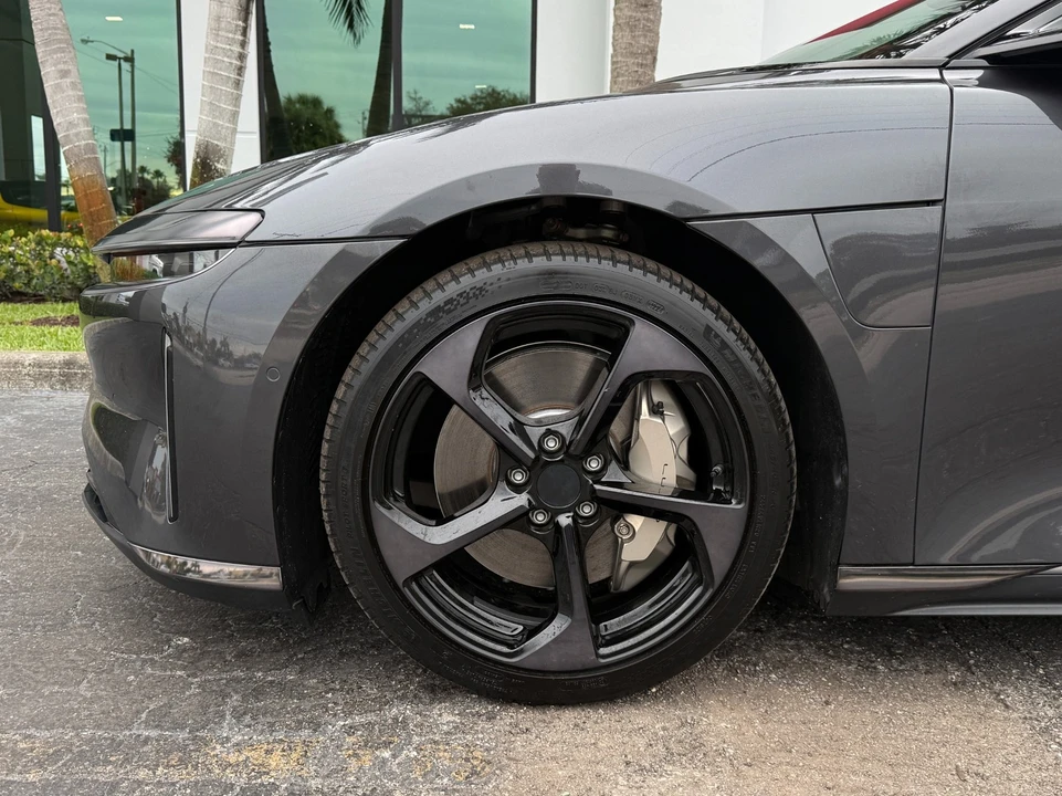 2024 Lucid Air - Image 10 of 21