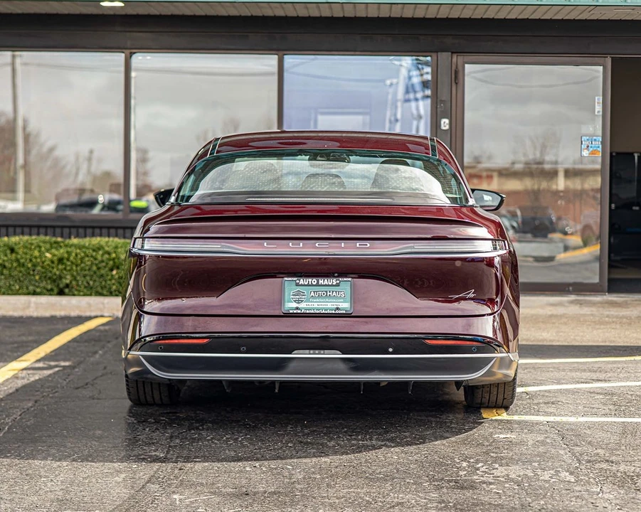 2024 Lucid Air - Image 12 of 21