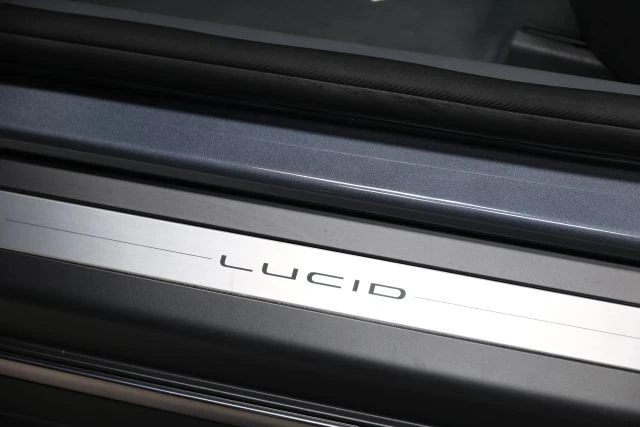2024 Lucid Air - Image 12 of 21