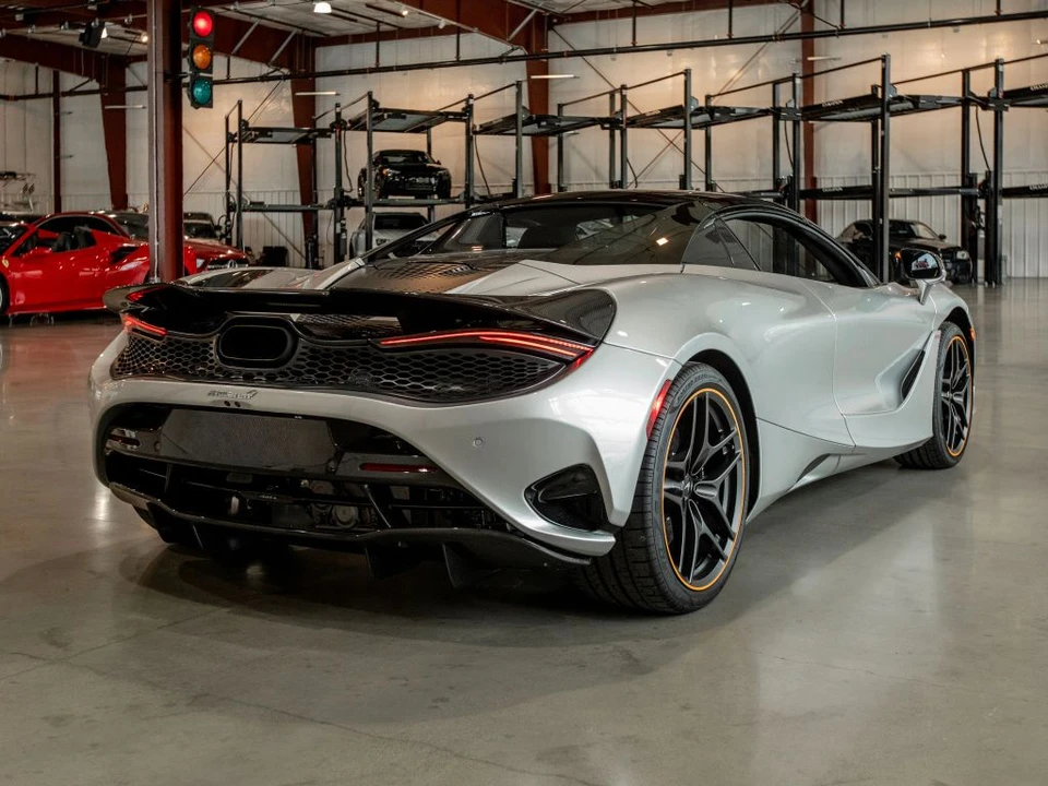 2024 McLaren 750S - Image 7 of 31