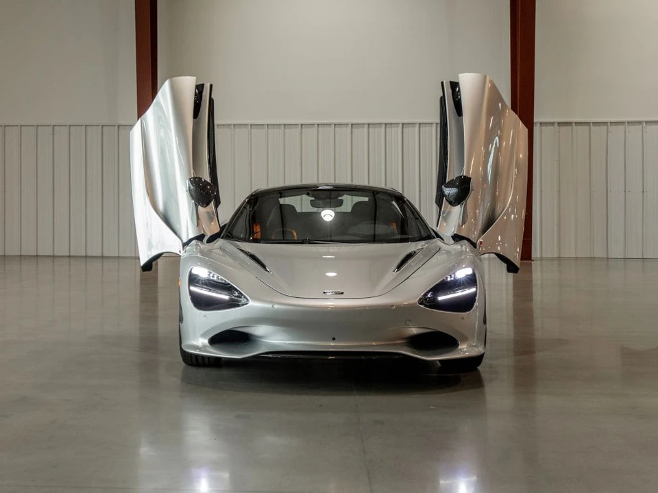 2024 McLaren 750S - Image 18 of 31