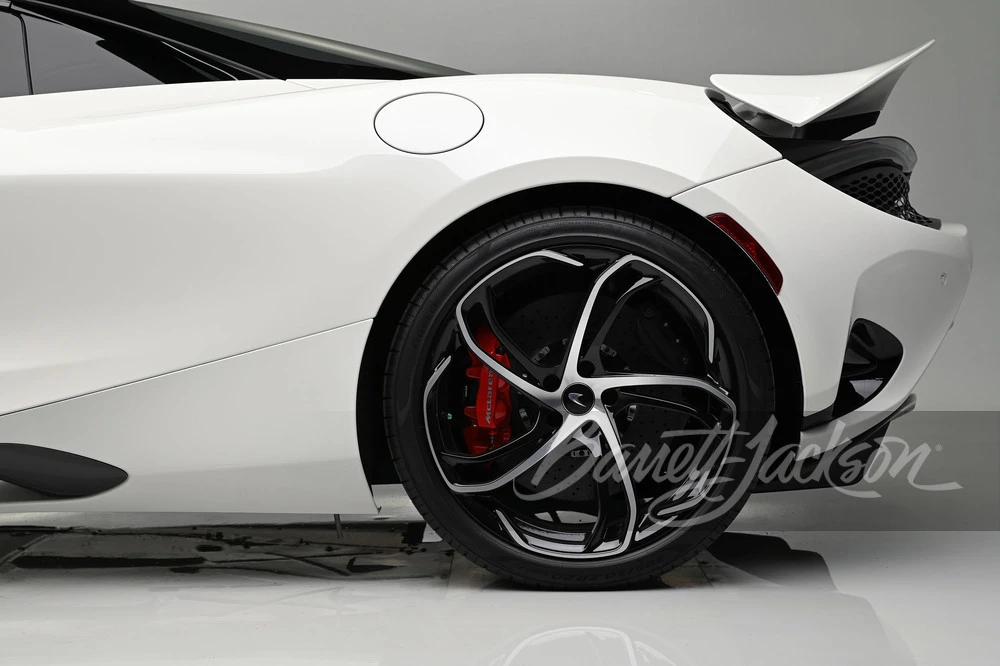 2024 McLaren 750S Spider - Image 20 of 31