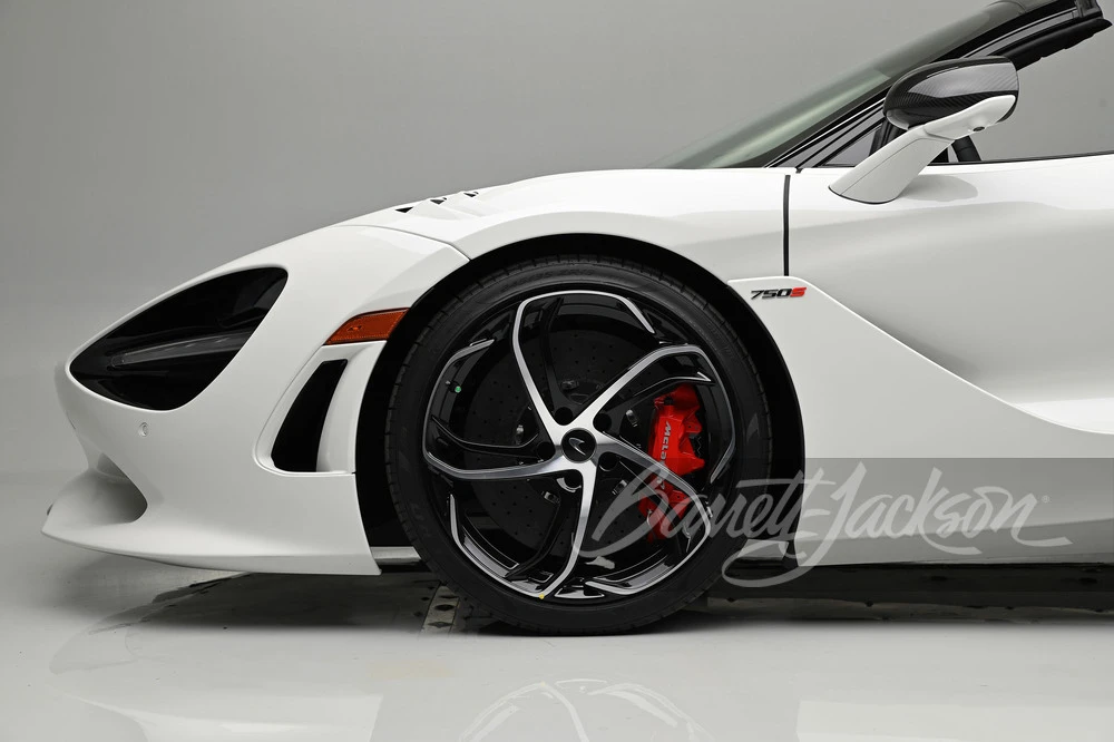 2024 McLaren 750S Spider - Image 19 of 31