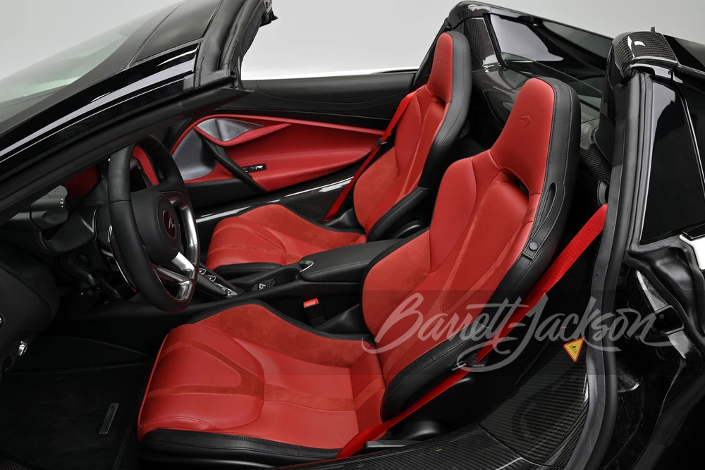 2024 McLaren 750S Spider - Image 13 of 31