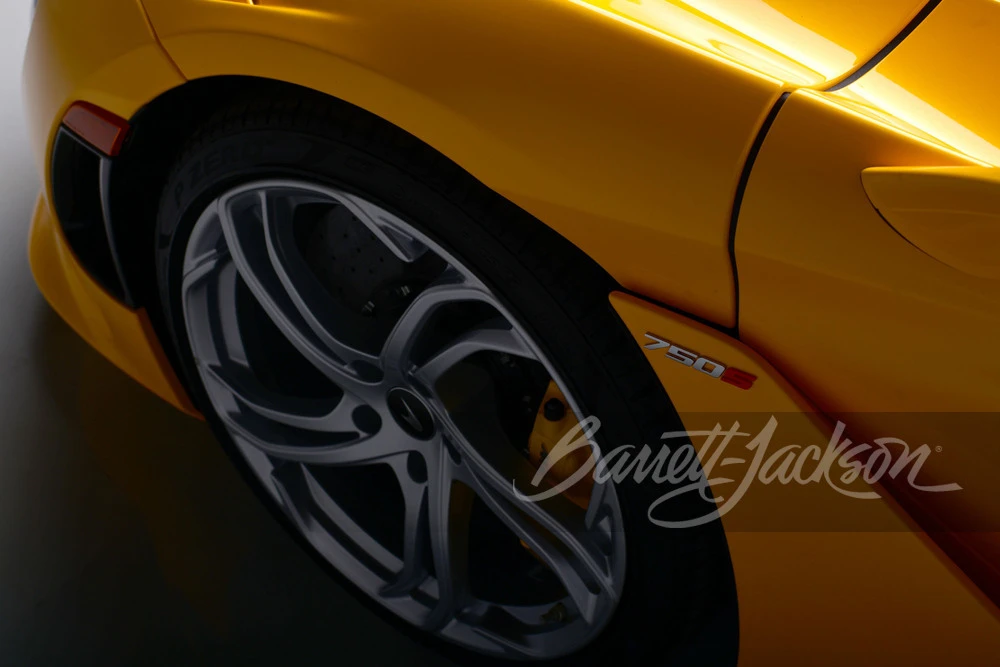 2024 McLaren 750S Spider - Image 19 of 20