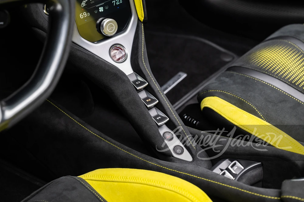 2024 McLaren 750S Spider - Image 9 of 31