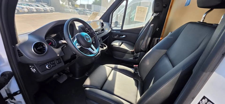 2024 Mercedes-Benz VS30 Sprinter - Image 10 of 20
