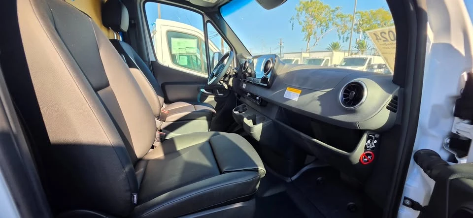2024 Mercedes-Benz VS30 Sprinter - Image 14 of 20