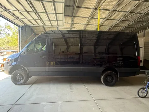 2024 Mercedes-Benz Sprinter 2500 AWD Diesel