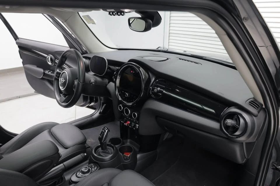 2024 Mini Mini Cooper S 3rd Gen - Image 16 of 20