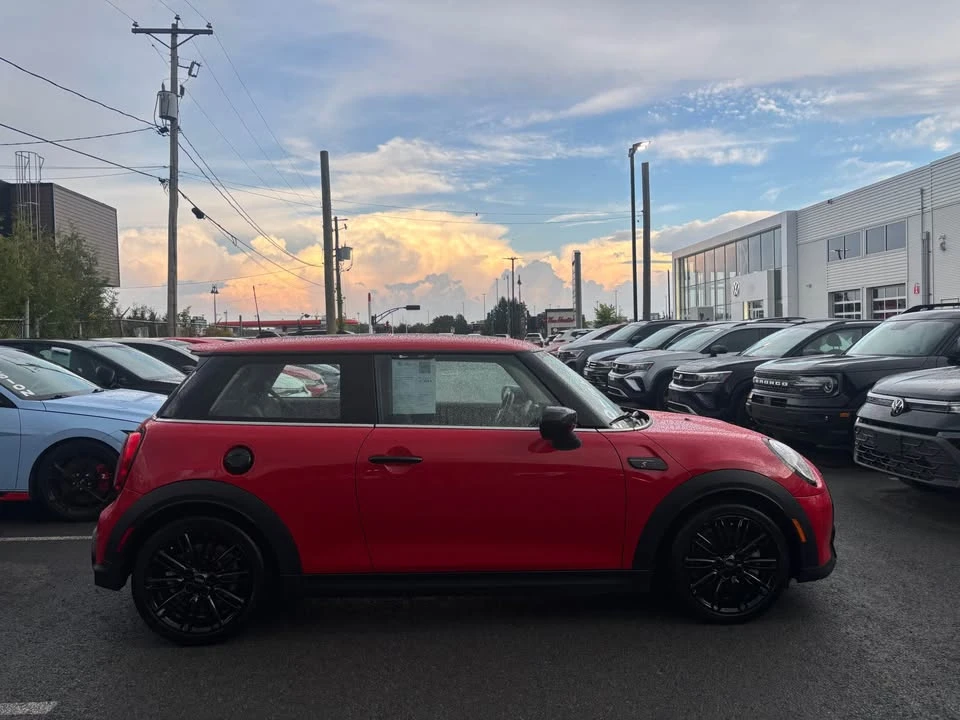 2024 Mini Mini Cooper S 3rd Gen - Image 4 of 11