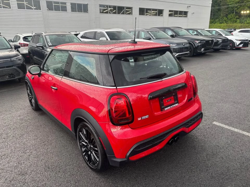 2024 Mini Mini Cooper S 3rd Gen - Image 8 of 11