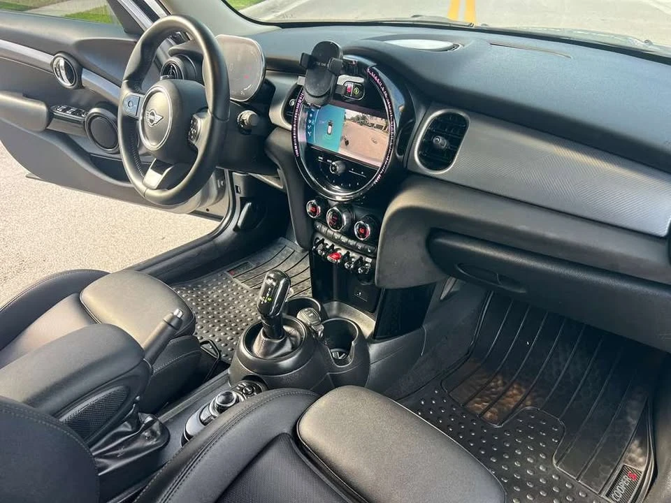 2024 Mini Mini Cooper S 3rd Gen - Image 5 of 8