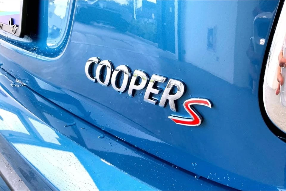 2024 Mini Mini Cooper S 3rd Gen - Image 19 of 20