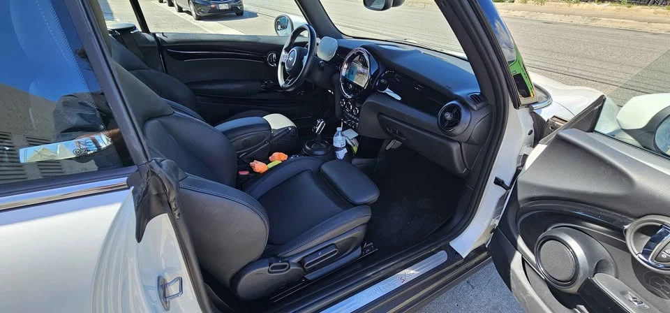 2024 Mini Mini Cooper S 3rd Gen - Image 8 of 11