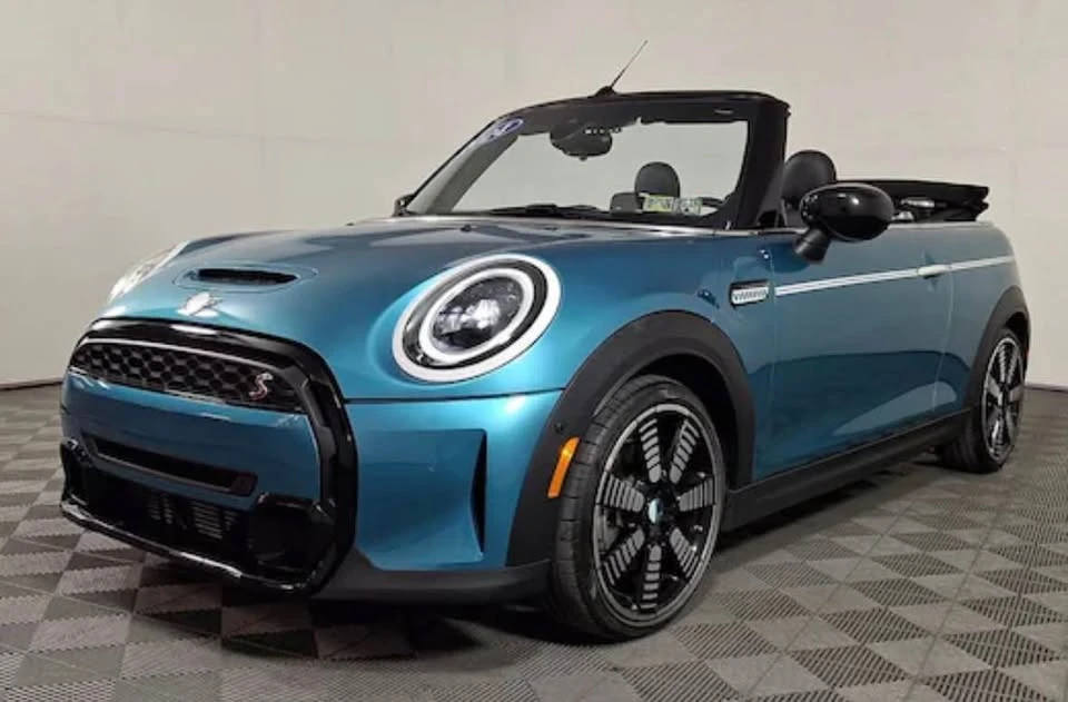 2024 Mini Mini Cooper S 3rd Gen - Image 5 of 17