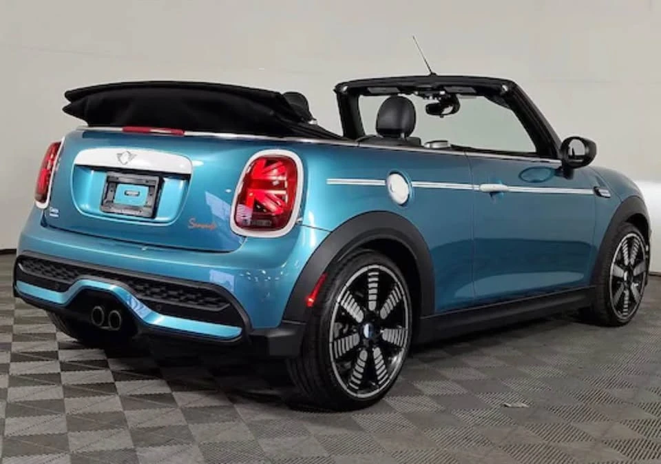 2024 Mini Mini Cooper S 3rd Gen - Image 8 of 17