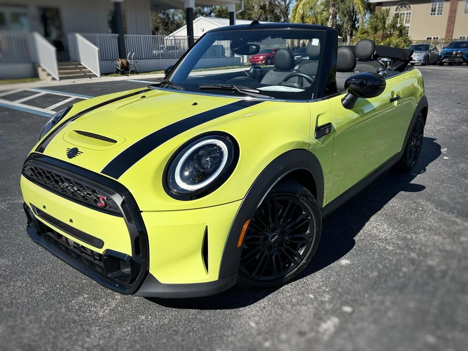 2024 Mini Mini Cooper S 3rd Gen - Image 3 of 12