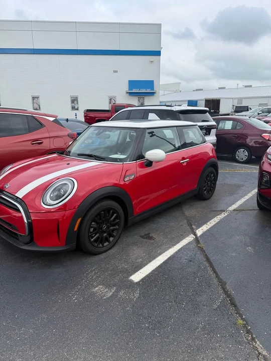 2024 Mini Mini 3rd Gen - Image 2 of 4