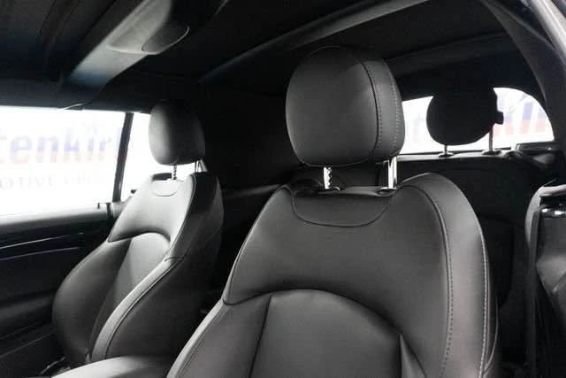 2024 Mini Mini Cooper S 3rd Gen - Image 16 of 20