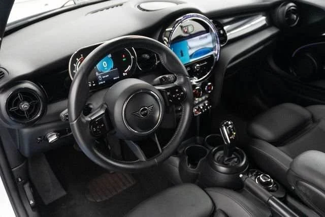2024 Mini Mini Cooper S 3rd Gen - Image 6 of 20
