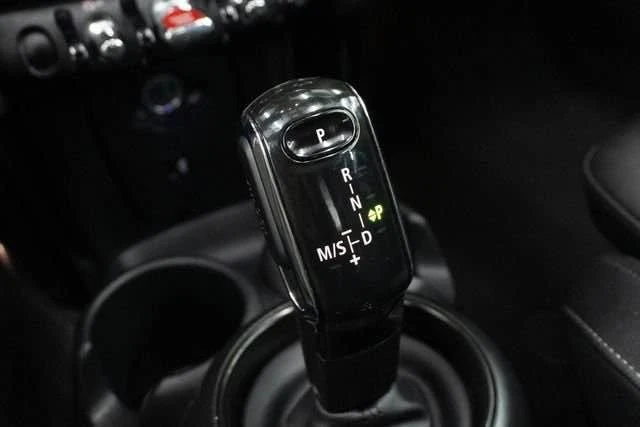 2024 Mini Mini Cooper S 3rd Gen - Image 13 of 20